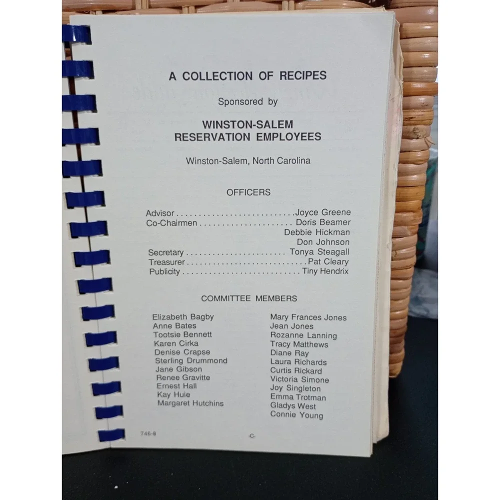 Reservations‎ Center Piedmont Airlines Cookbook Winston-Salem, NC 1988 Spiral